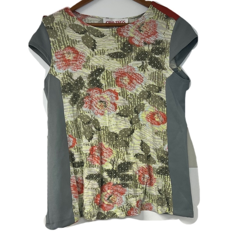 Cravings maternity woman’s short sleeve floral gray size small top